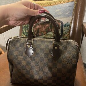 Louis Vuitton Speedy 25